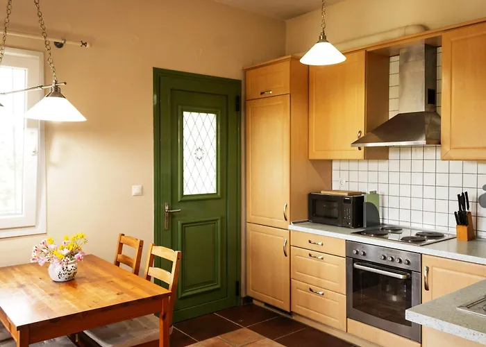 Eleonas Homes